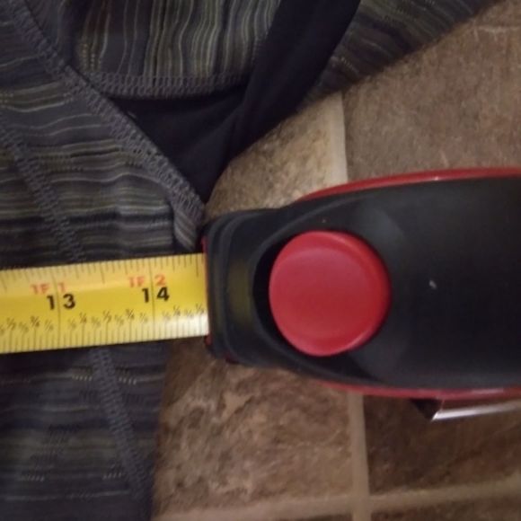 LULULEMON JACKET - Picture 16 of 16